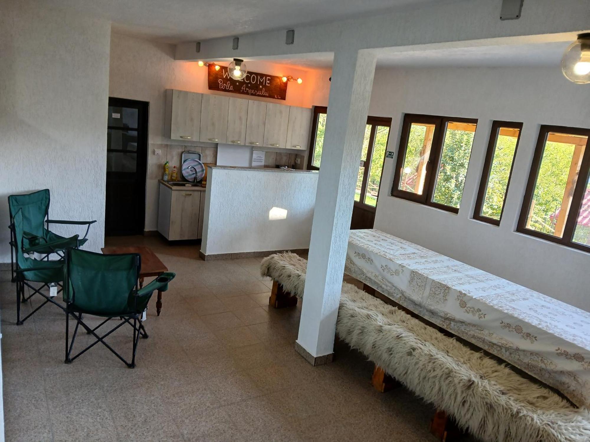 Perla Argesului, Ciubar, Piscina, Lift, Gratar, Cabana, Pensiuni, Hotel Cazare Transfagarasan Curtea De Arges Albestii de Arges ภายนอก รูปภาพ